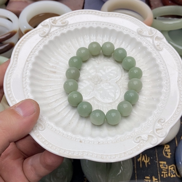 石英质玉未镶嵌手镯