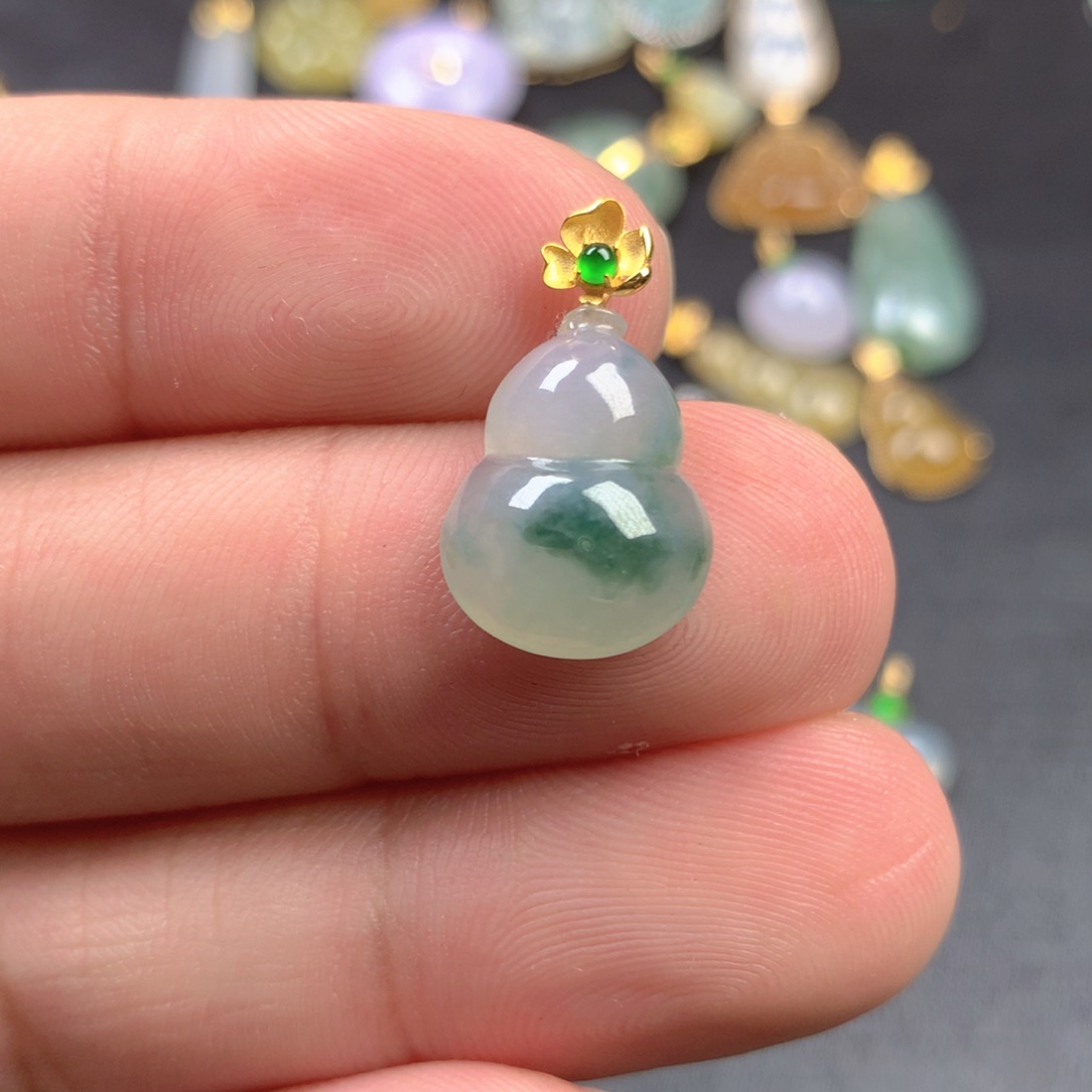 【闪购商品】颈饰18K金镶嵌翡翠翡翠