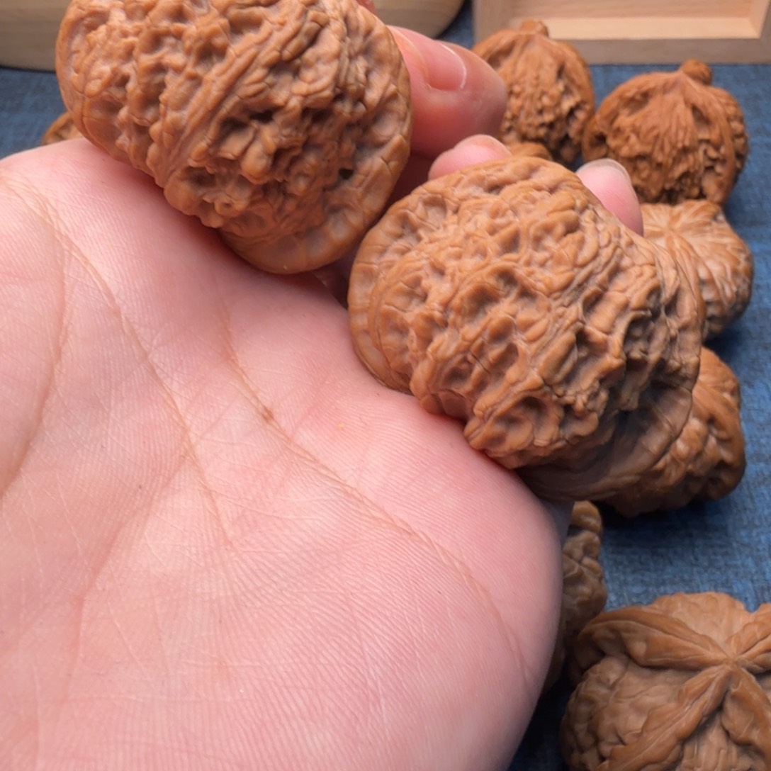 猴头核桃把件一**苇康熙磨43尺寸2