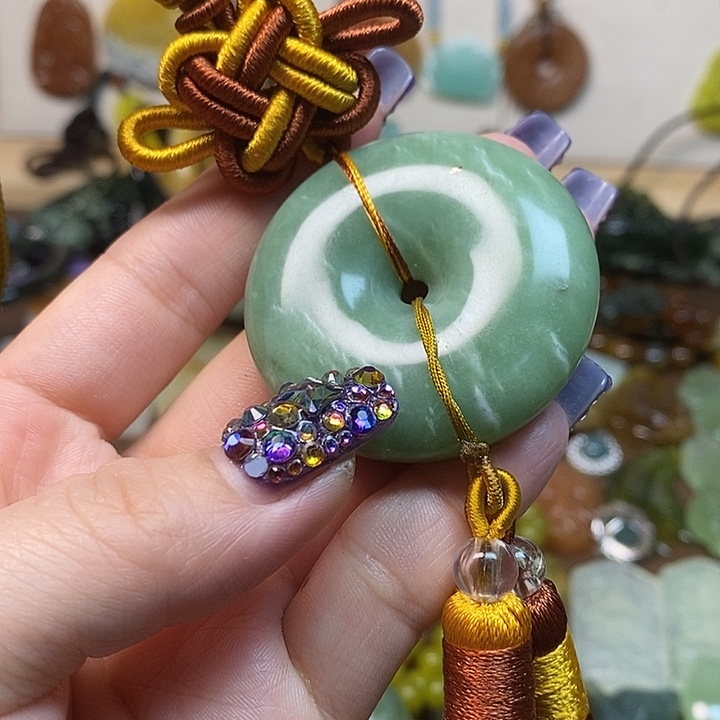 蛇纹石玉车挂未镶嵌