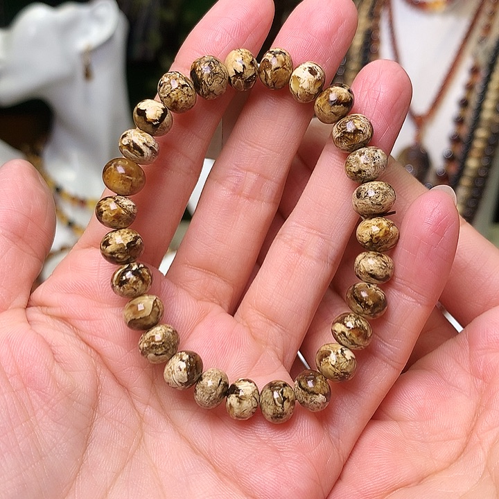 琥珀裸石未镶嵌抚顺琥珀