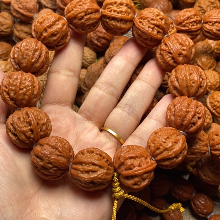 文玩核桃吊坠明粗筋八棱