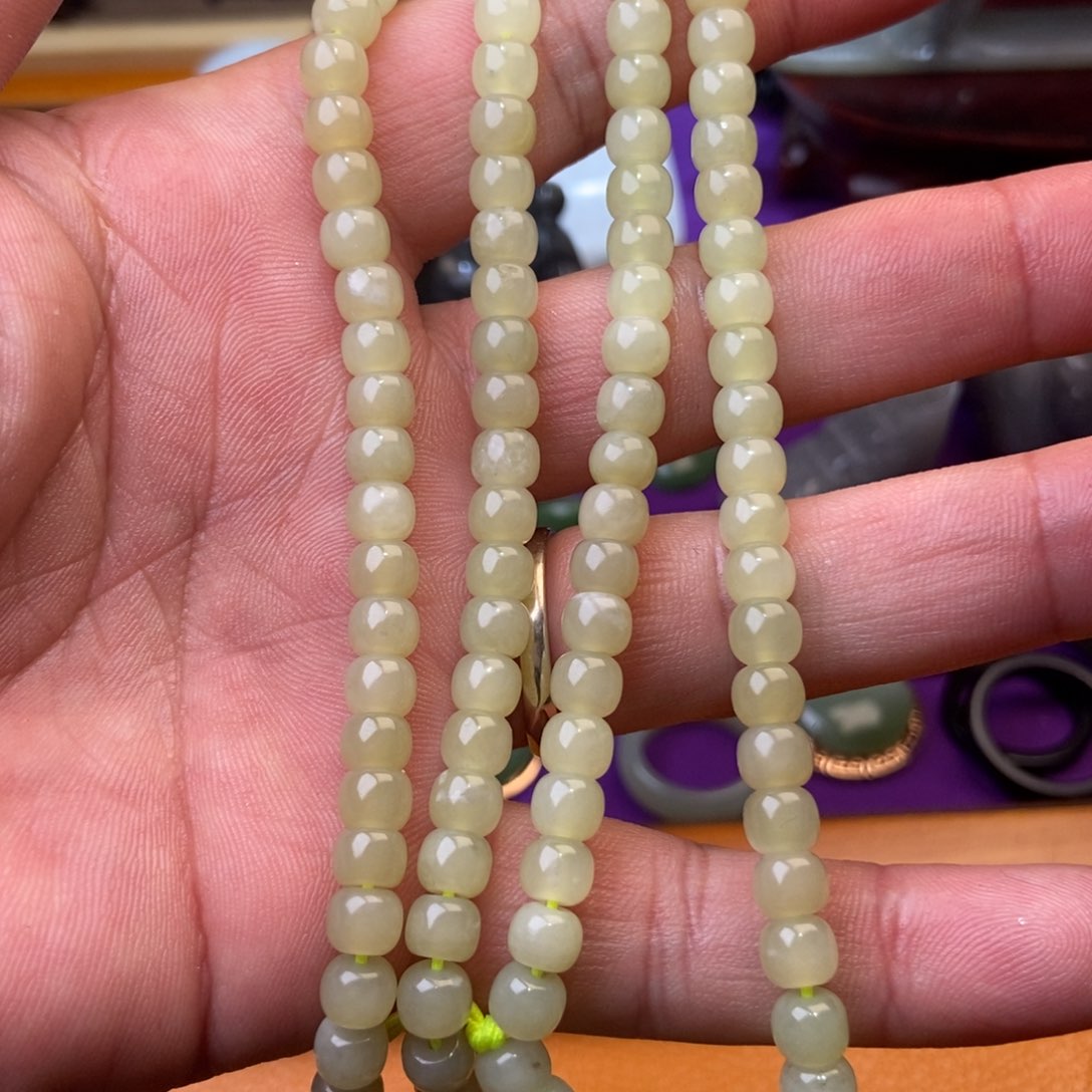 和田玉（糖玉）未镶嵌手镯