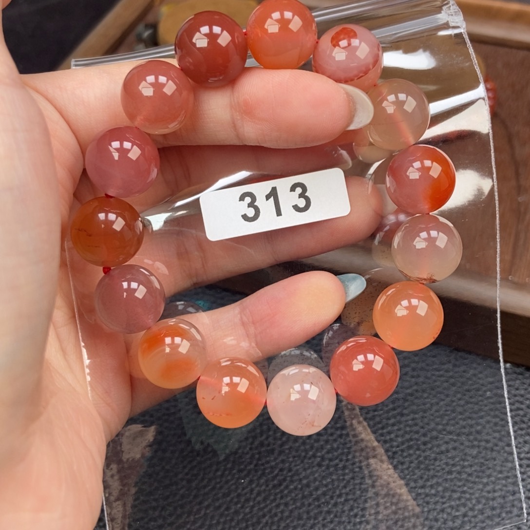 南红玛瑙未镶嵌手链卡13.7