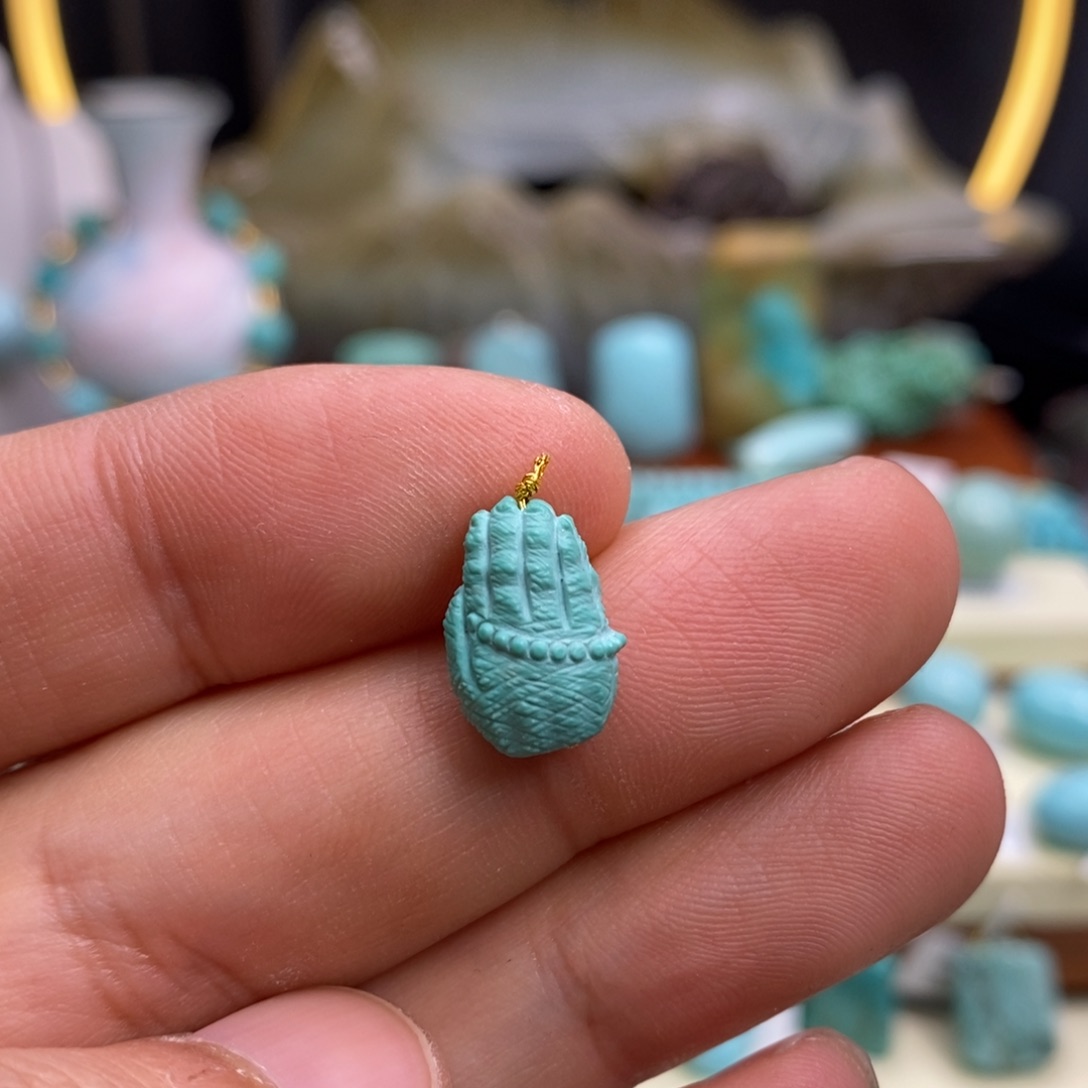 绿松石未镶嵌珠宝奇石