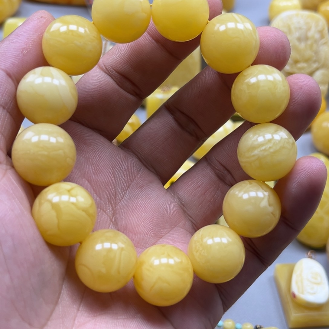 蜜蜡珠宝奇石未镶嵌