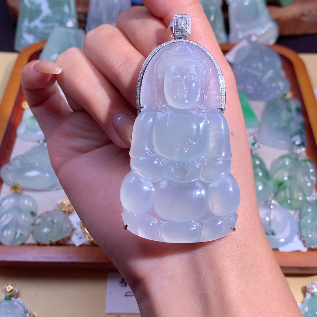 翡翠吊坠(不含链)18K金镶嵌