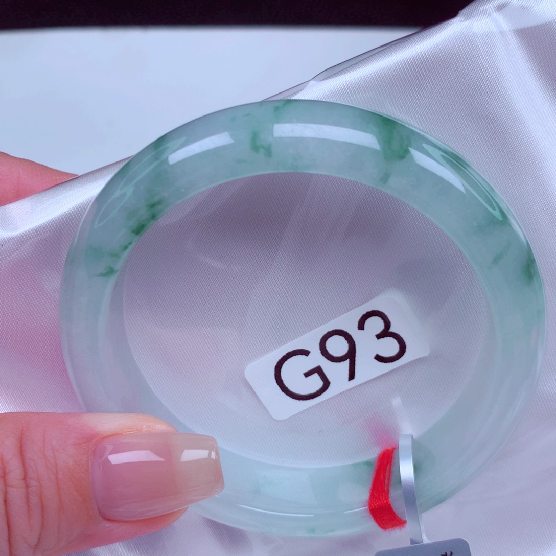 翡翠未镶嵌手镯手镯