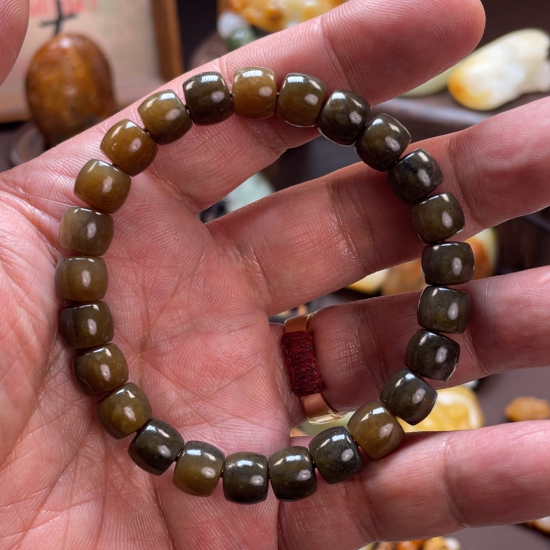 和田玉（糖玉）未镶嵌挂件