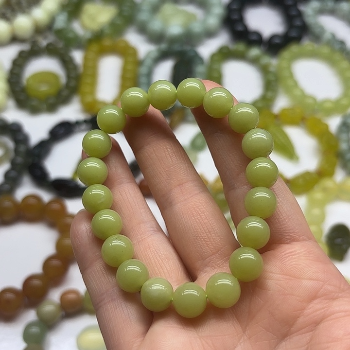 蛇纹石玉手串未镶嵌