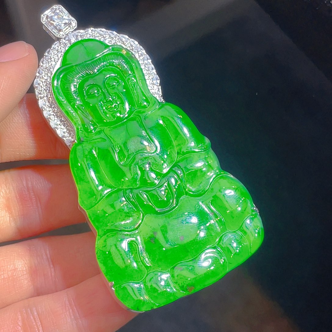 翡翠颈饰未镶嵌翡翠