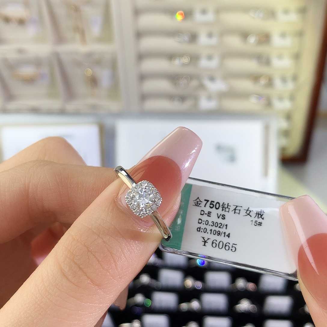 钻石戒指/指环18K金镶嵌