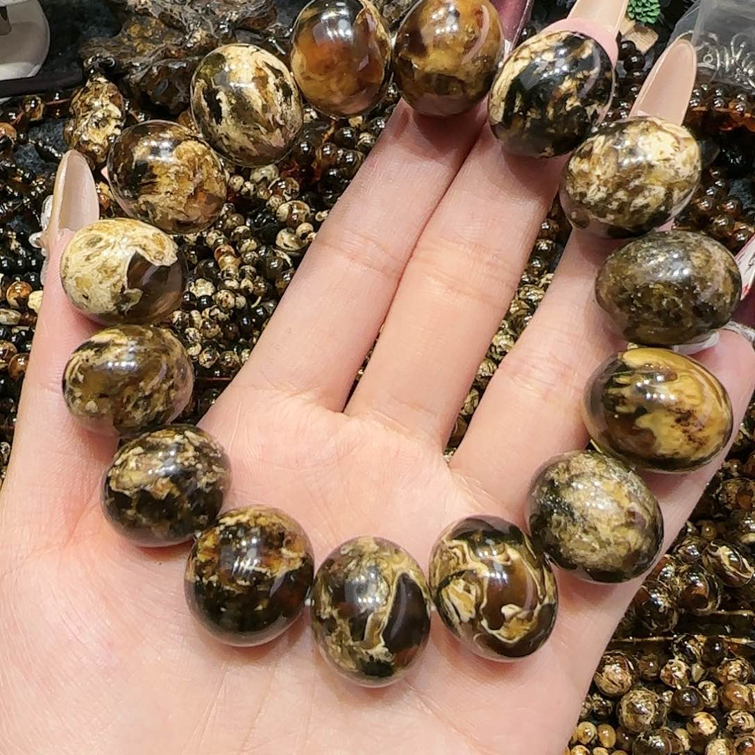 琥珀耳饰未镶嵌申*抚顺琥珀