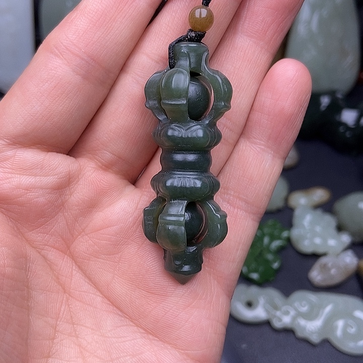 未镶嵌和田玉挂件