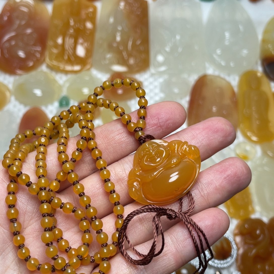 石英质玉（黄龙玉）颈饰合金天**丽