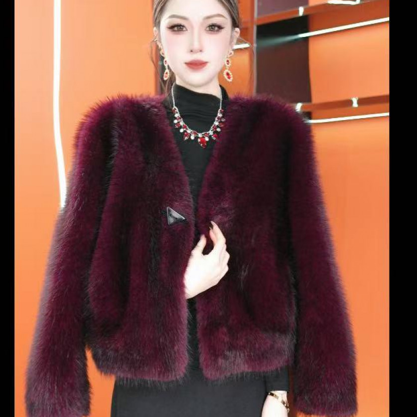 2025年新款短款高端轻奢保暖外套 -1