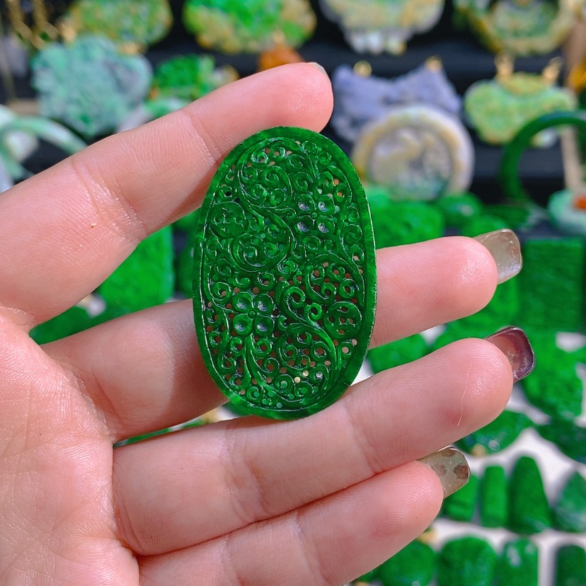 【闪购商品】翡翠颈饰未镶嵌裸石