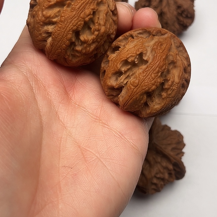 核桃秦岭文玩核桃核桃