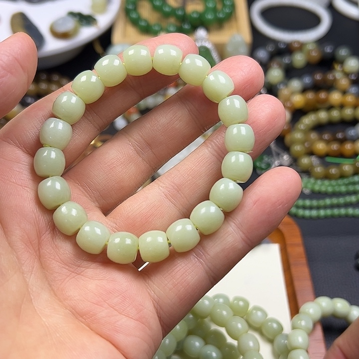 和田玉（糖玉）未镶嵌手链