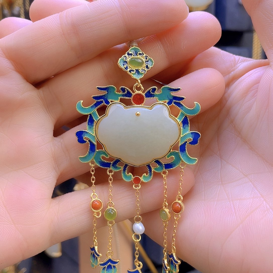 和田玉颈饰银S925镀金镶嵌