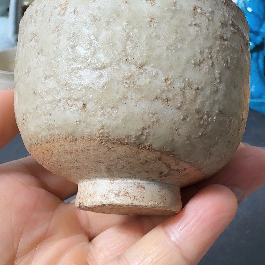 瓷片器形美观大方典雅