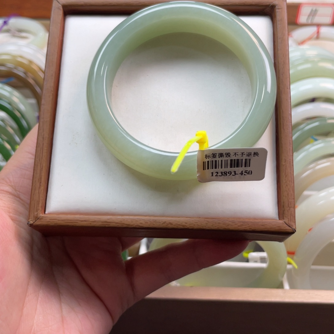 和田玉手镯未镶嵌13 57