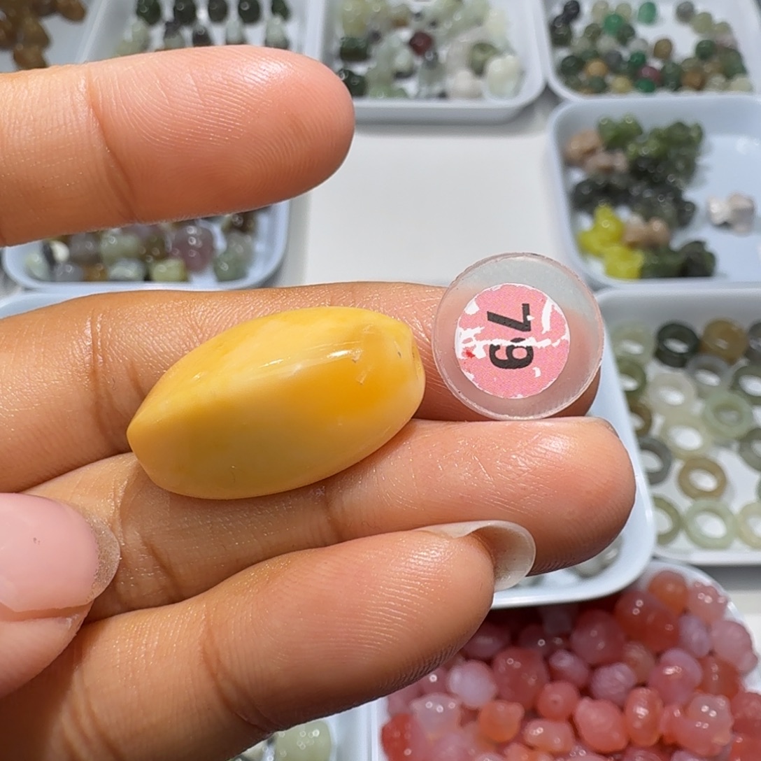 和田玉未镶嵌珠宝奇石