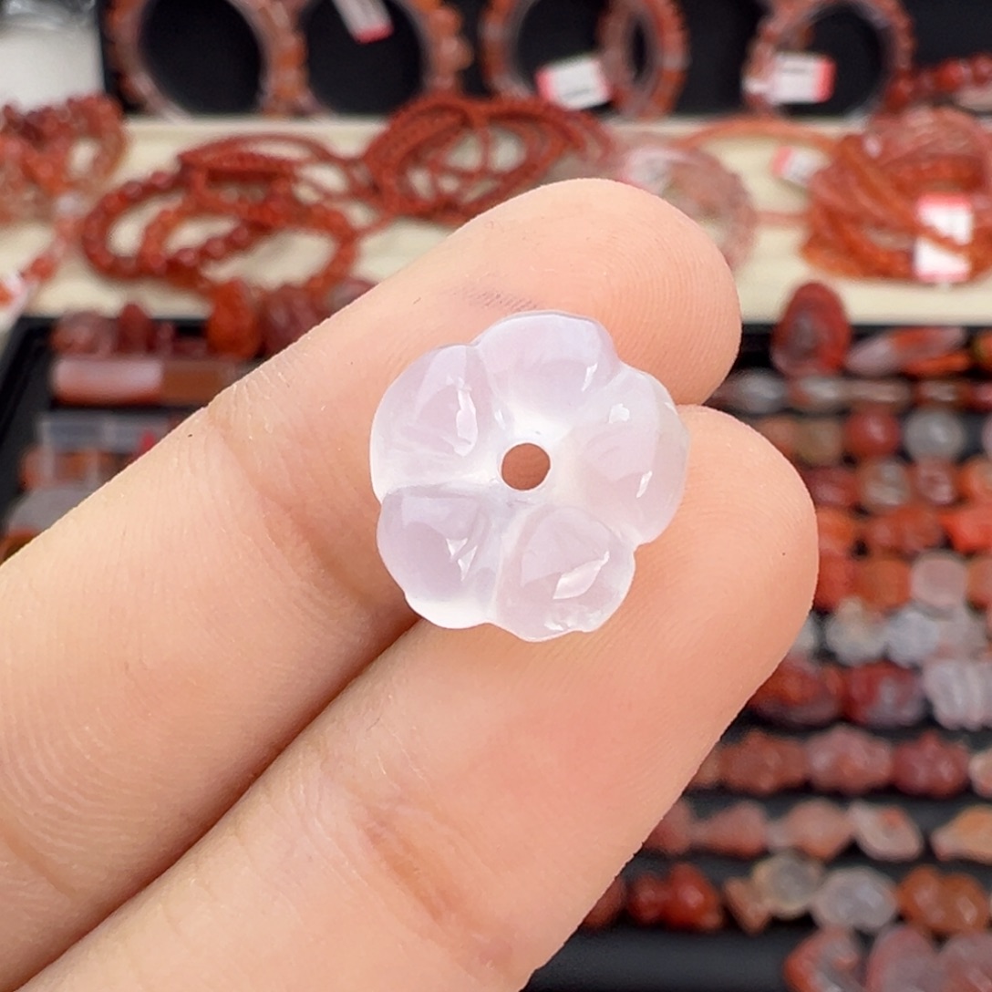 南红玛瑙未镶嵌颈饰有钱花