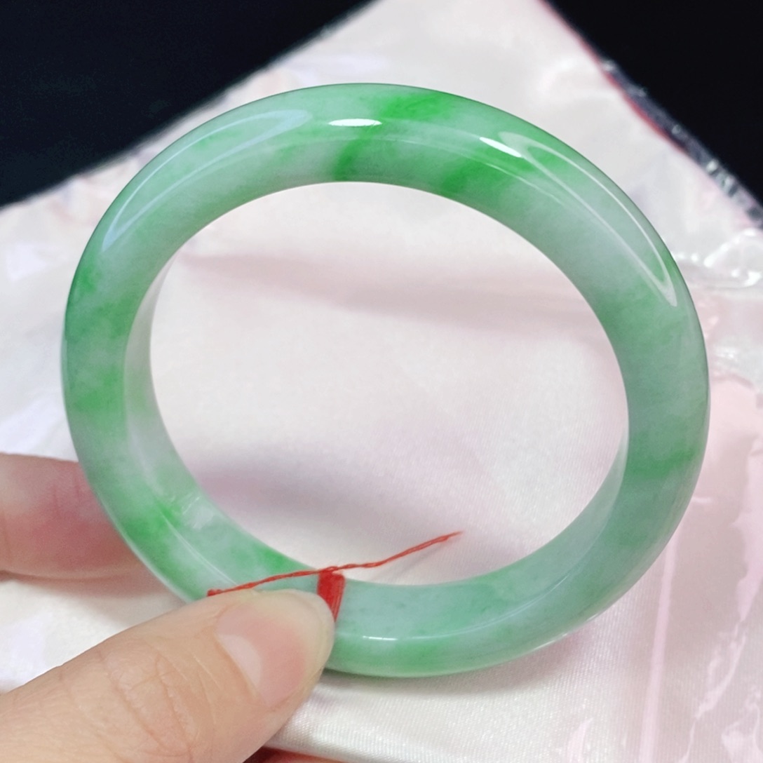 未镶嵌手镯翡翠55.6正圈