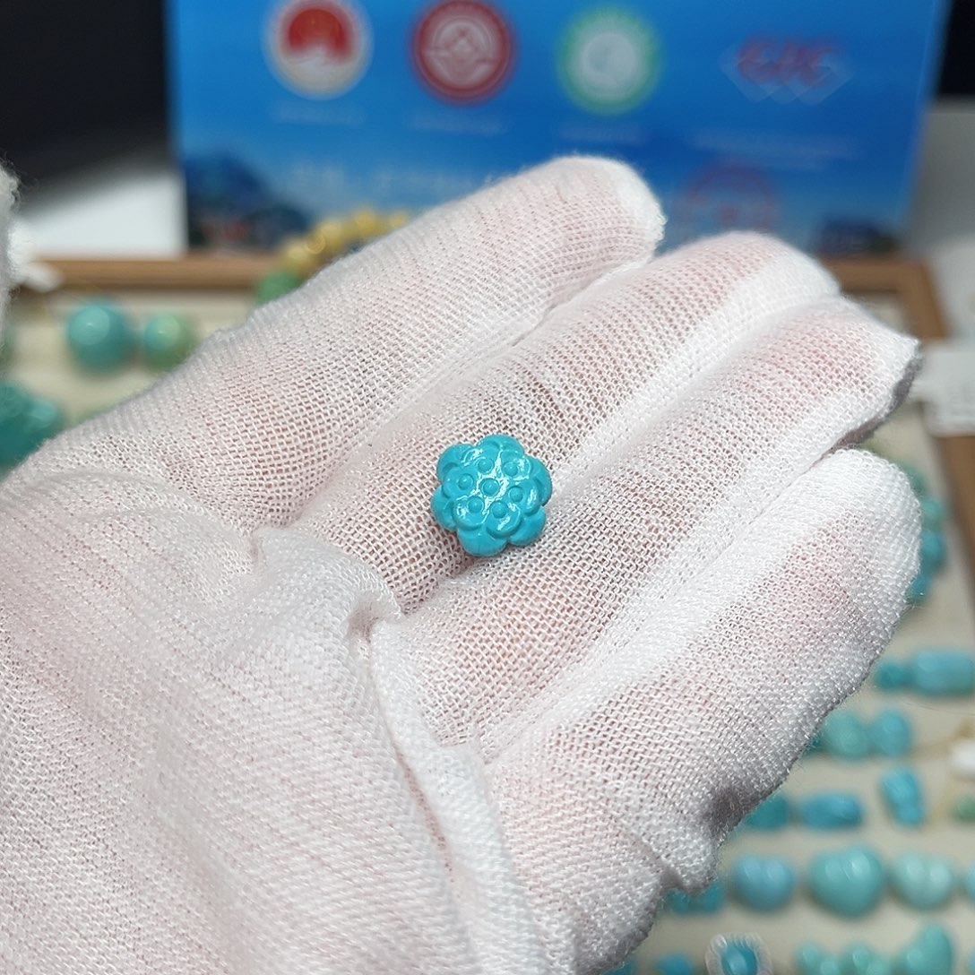 a***泽绿松石未镶嵌珠宝半成品