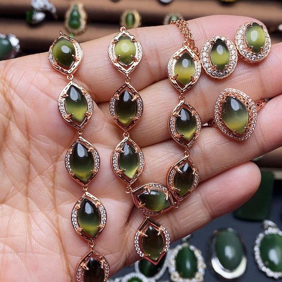 吊坠(不含链)银S925镶嵌和田玉（碧玉）套装