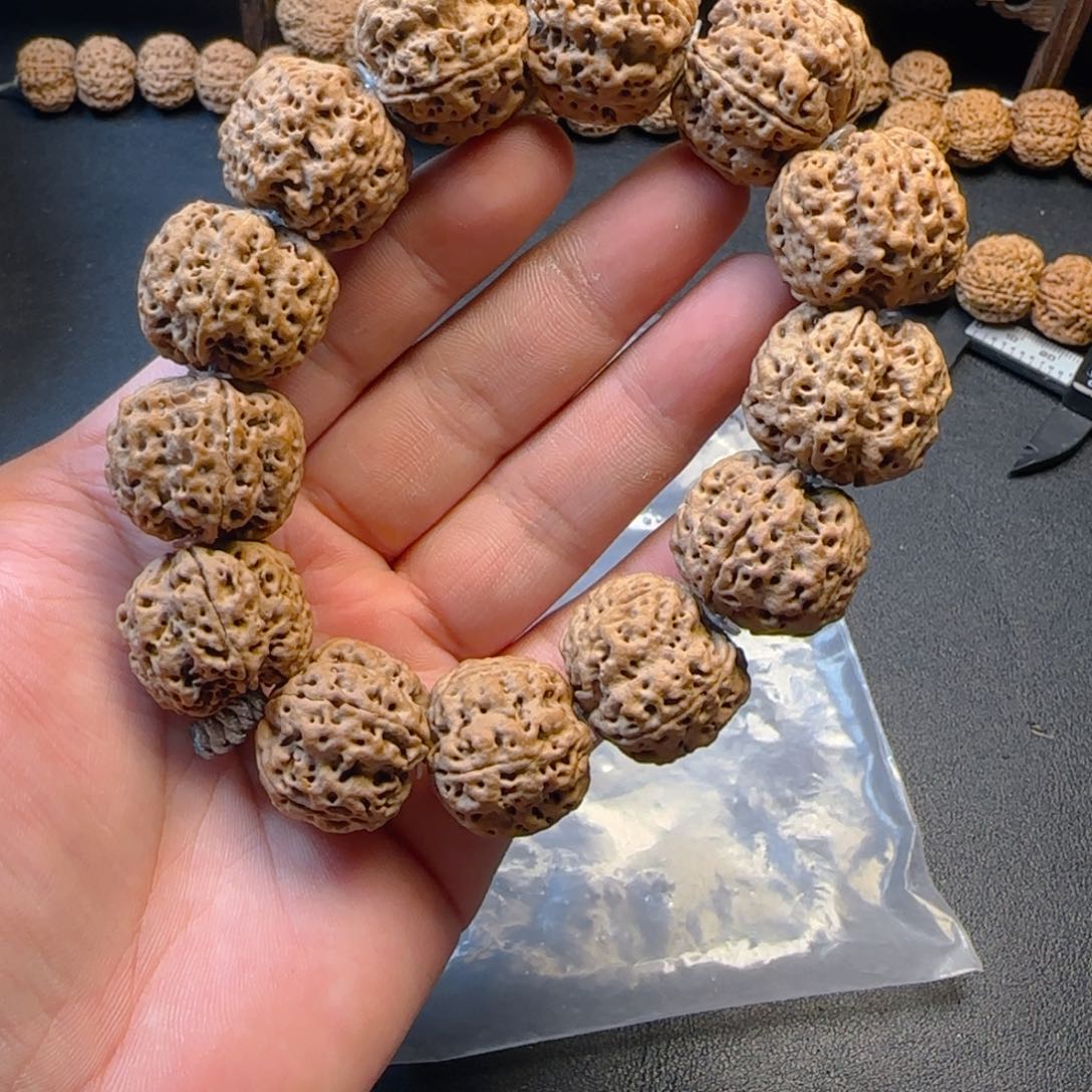 金刚菩提手串方墩梅花金刚菩提