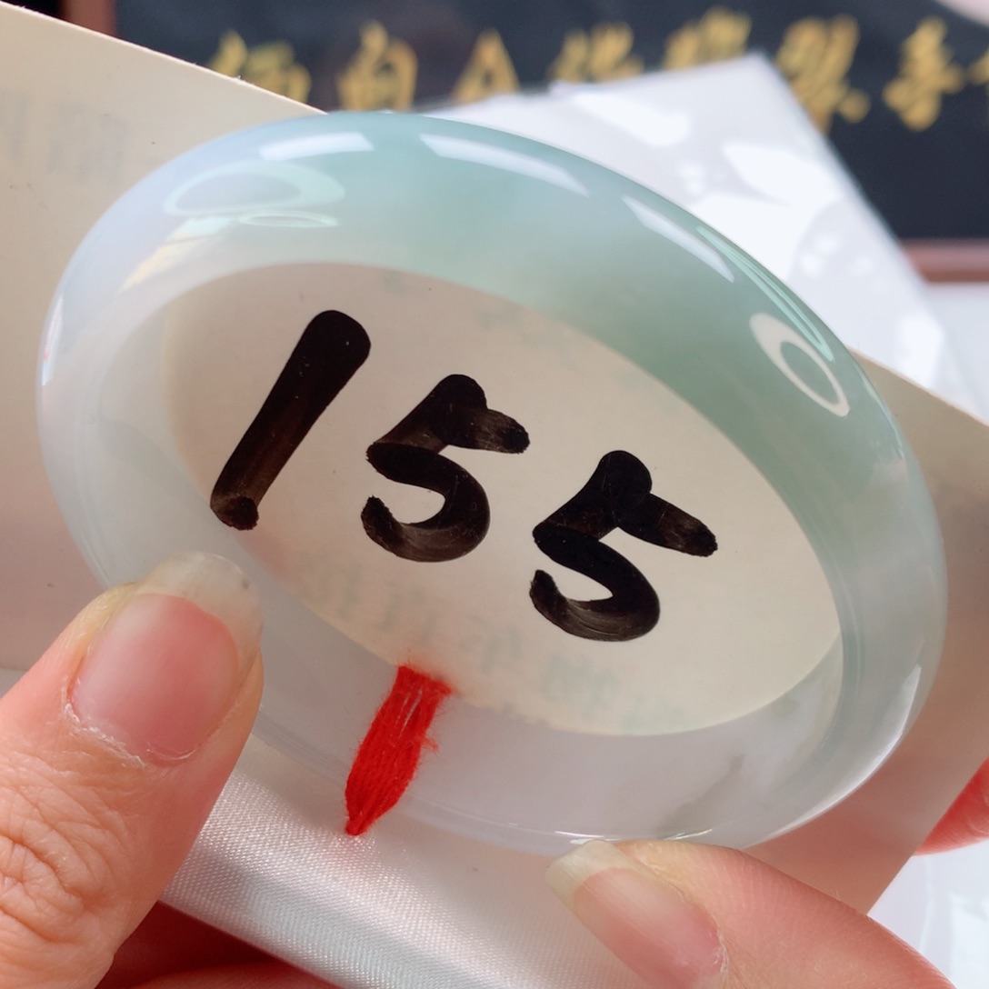 未镶嵌手镯（贵妃镯）翡翠半山水