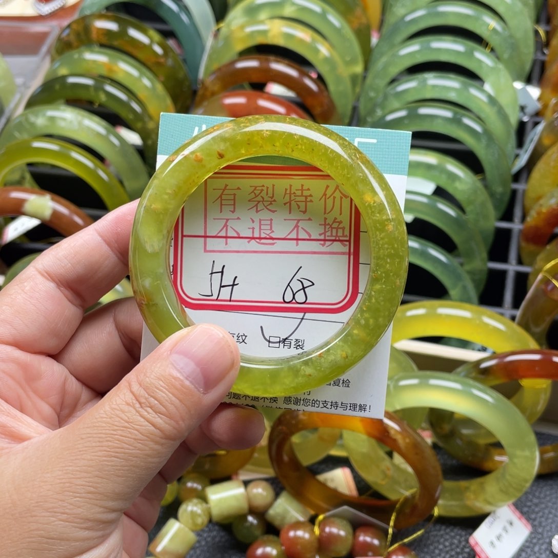 未镶嵌蛇纹石玉手镯有裂手镯特价不退不换