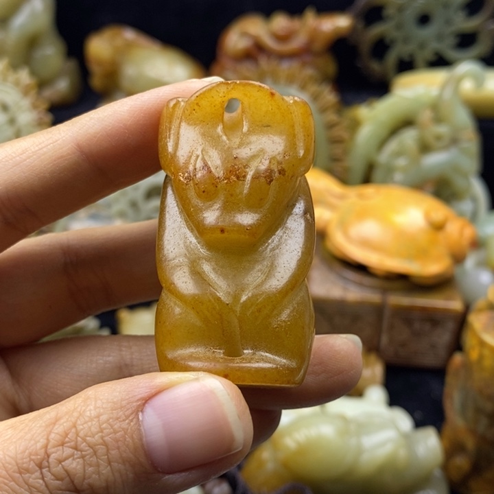 蛇纹石玉颈饰未镶嵌138