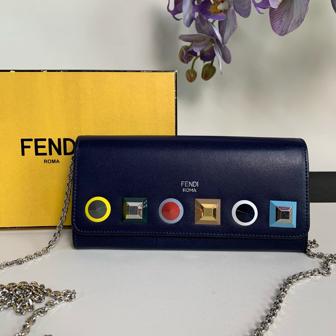 95新 FENDI/芬迪 【闲置品】 Fendi 链条包  