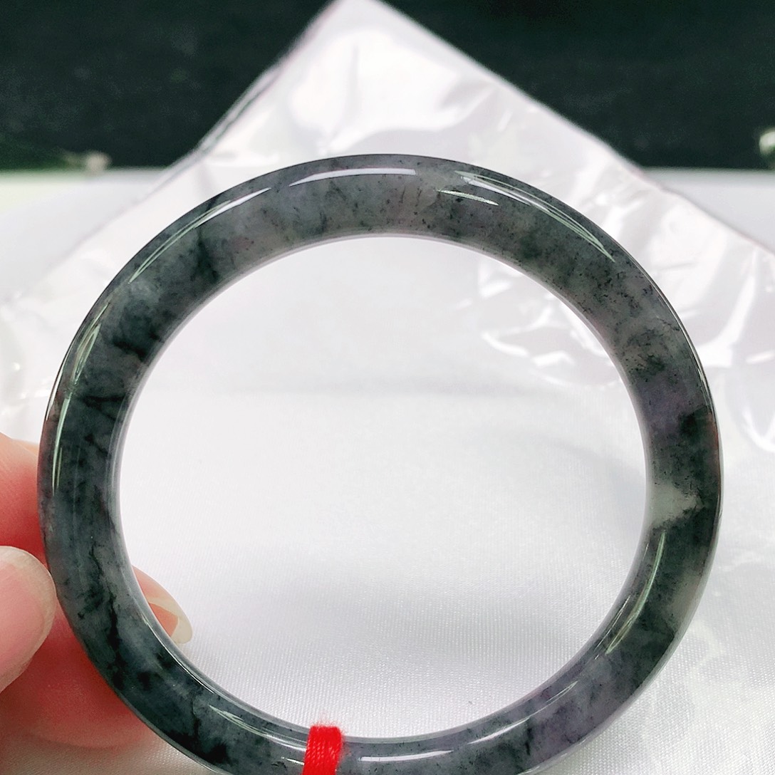 翡翠手镯（圆镯）未镶嵌11 号翡翠手镯