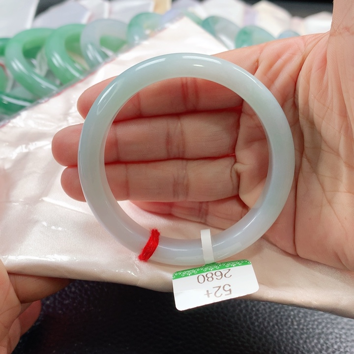 翡翠手镯未镶嵌53535353