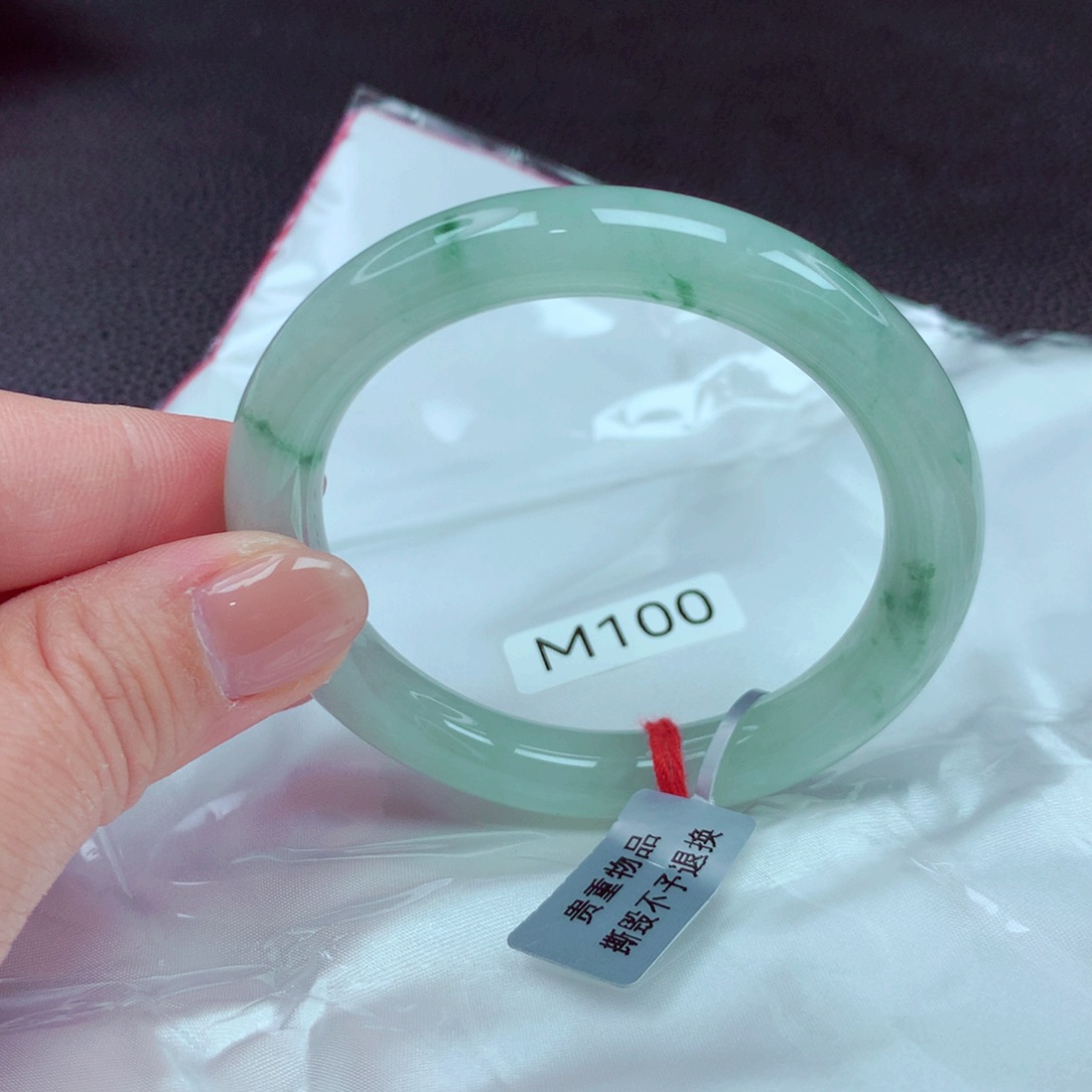 翡翠手镯未镶嵌手镯88