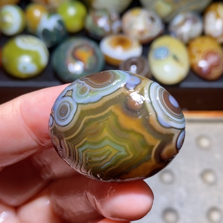 未镶嵌玛瑙/玉髓珠宝半成品130