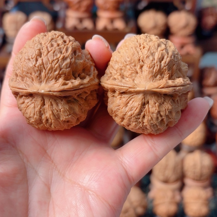 文玩核桃把件龙*?金蟾王