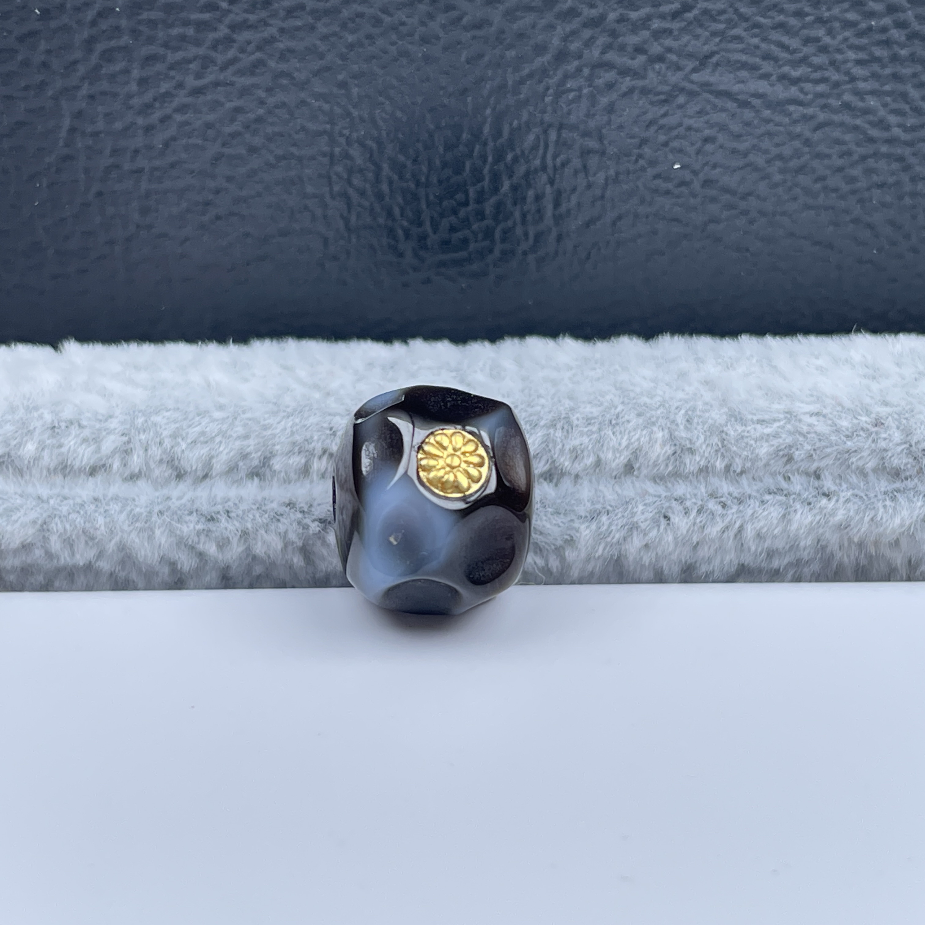 珠改玉化料黑虎牙雕刻无相奶酪珠10.5mm，可配顶珠腰珠配珠