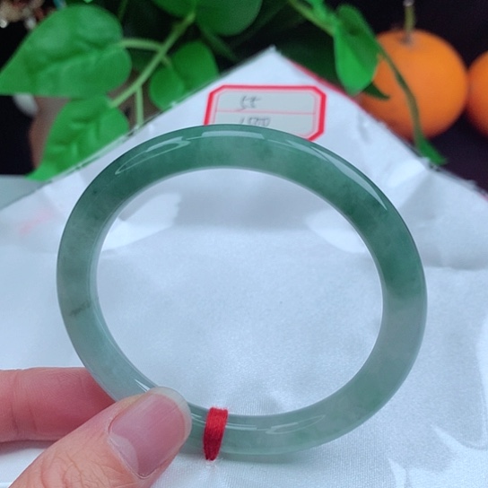 翡翠手镯未镶嵌  圆条55 半山水