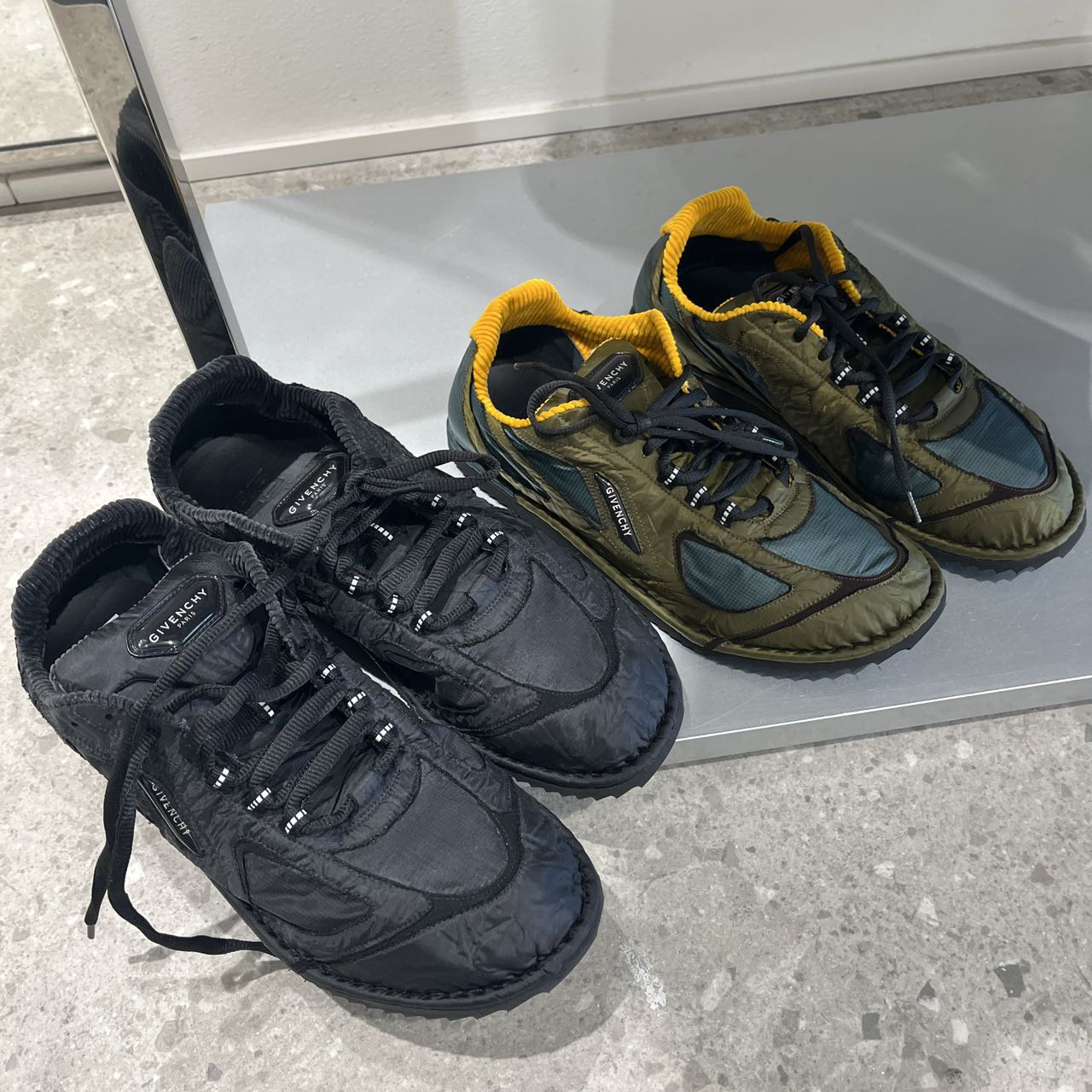 全新未使用 Givenchy/纪梵希 男士休闲鞋