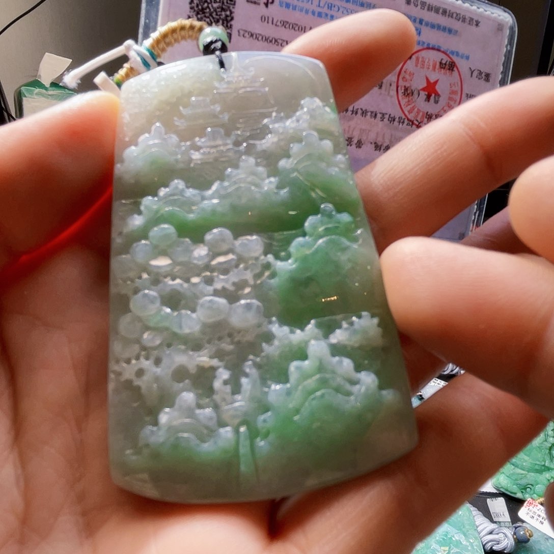 颈饰未镶嵌翡翠一