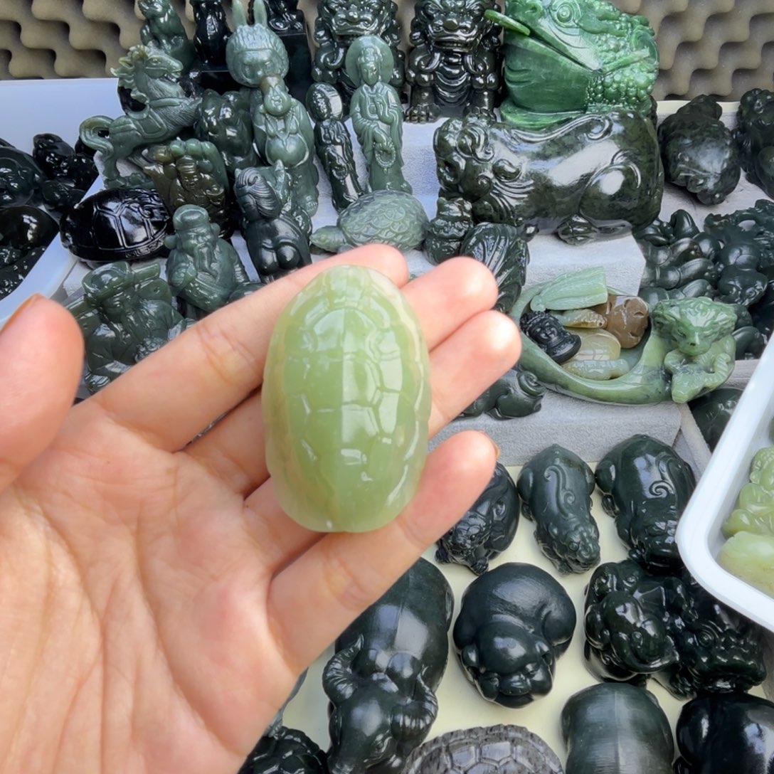 和田玉（糖玉）未镶嵌颈饰