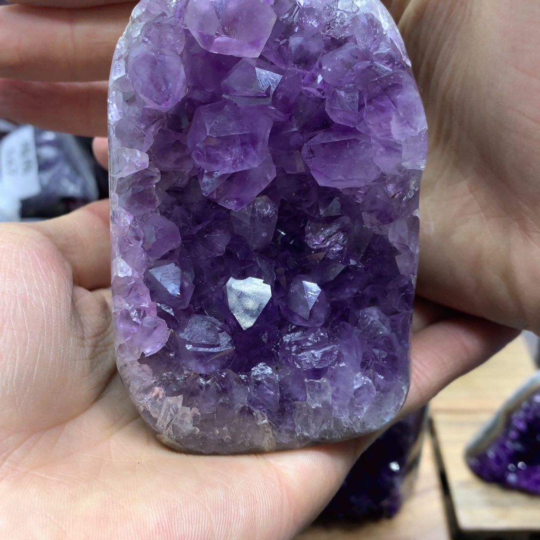 紫晶大型摆件（非配饰）未镶嵌