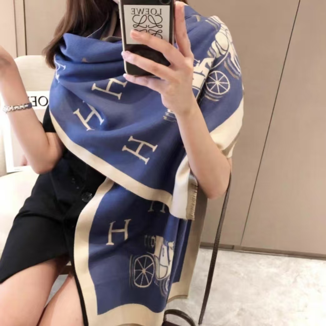 【小爱家的蓝马】时尚气质百搭厚款披肩丝巾（W-229）