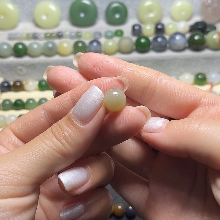 手链未镶嵌和田玉（糖玉）