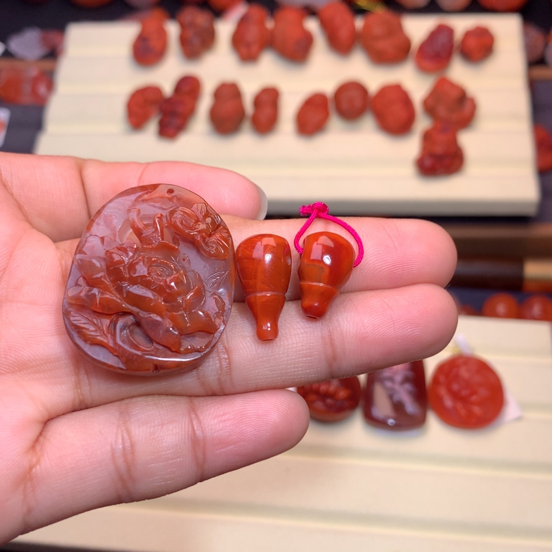 紫***铃南红玛瑙未镶嵌珠宝半成品1